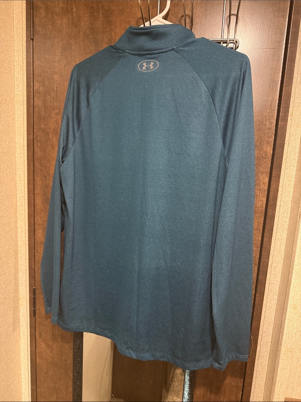 Under Armor HeatGear long sleeve 1/4 zip performance pullover over in dark teal - Picture 3 of 5